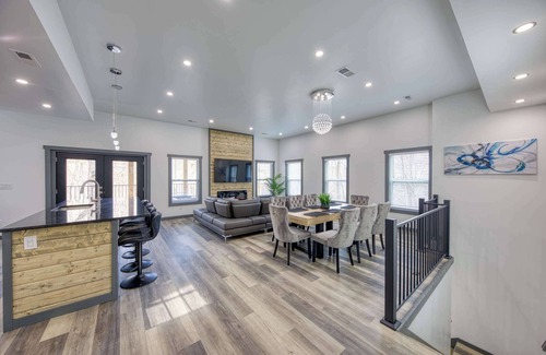 Chalet Village Apartment | Bearfoot Getaway - New Lux Cabin Hot Tub Pool