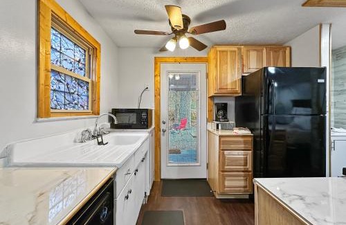 Maggie Valley House | Bearly Behaving Creekside