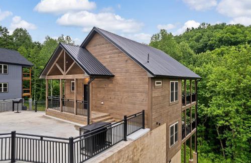 Sevierville House | Bearly Breezin