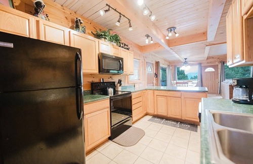 Chalet Village Cabin | Bearly Hidden Ridge 5 Bedroom Cabin by RedAwning