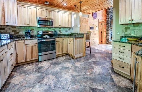 Wears Valley Cabin | Bearmont Lodge