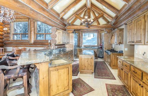 Mountain Village Ski Chalet | Bearpaw Manor by Exceptional Stays
