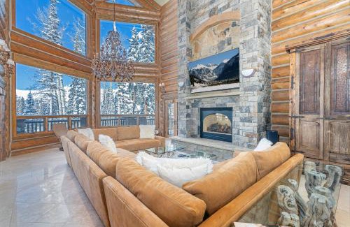 Mountain Village Ski Chalet | Bearpaw Manor by Exceptional Stays