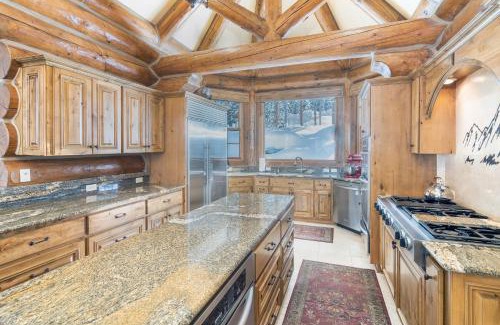 Mountain Village Ski Chalet | Bearpaw Manor by Exceptional Stays