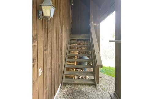 Rochester Cottage | Bear’s Den Green Mountain Retreat