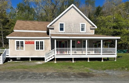 Rockwood Bed & Breakfast | Bears Den Lodge B & B Room 1