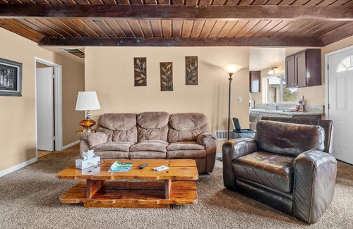 Big Bear Lake House | Bears Eye View - Steps to Bear Mountain Ski Resort!
