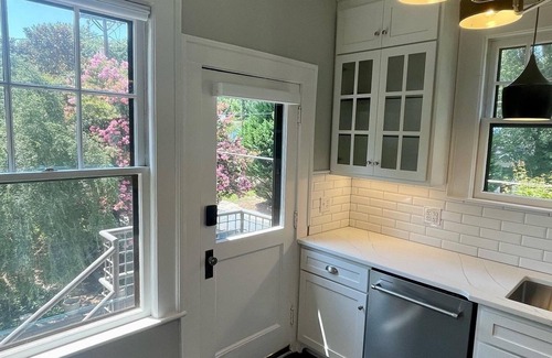 Hickory Apartment | Bearson Villa