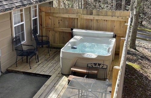 Gatlinburg Ski Chalet | Beary Charming