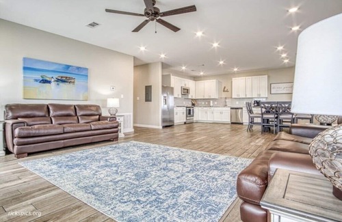 Hot Springs Village Apartment | Beat the Heat on Balboa Unit B