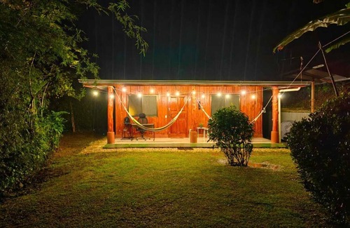 Uvita Cottage | Beatiful Cozy House/Nice garden-near to the beach