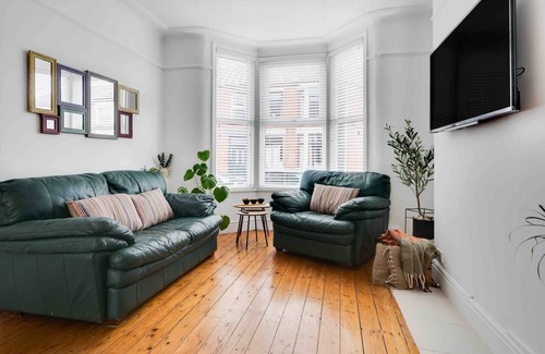 Liverpool House | Beatles Retreat | Penny Lane | W/Patio | Parking