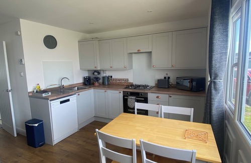 Freshwater Ski Chalet | “Beau” Brambles Chine, Colwell Bay. Nr Yarmouth, The Hut restaurant. Ferry offer