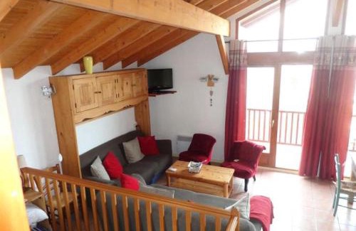 Montalbert Apartment | Beau chalet au départ des pistes - Chalet 6 pièces 12 personnes MAE-4869
