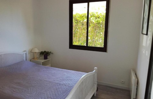 Mandelieu-La-Napoule Apartment | Beau deux pièces avec piscine