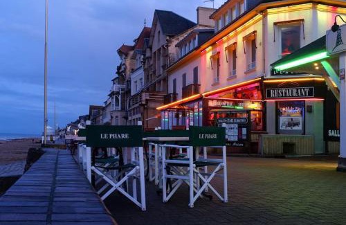 Bernieres-sur-Mer Apartment | Beau F2, vue sur mer, à deux pas de Courseulles.