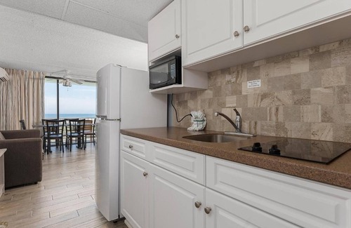 Wildwood Crest Hotel | Beau Rivage Beach Resort
