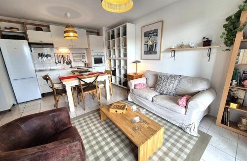Billere Apartment | Beau T3 lumineux avec terrasse et parking privé