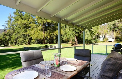 Kangaroo Valley House | Beau Villa - Two bedroom Villa on golf course