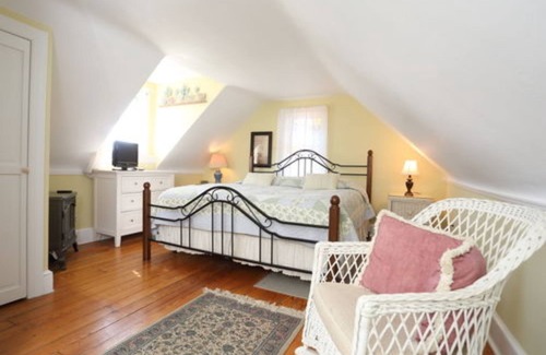 Cape May Bed & Breakfast | Beauclaires Bed & Breakfast Inn
