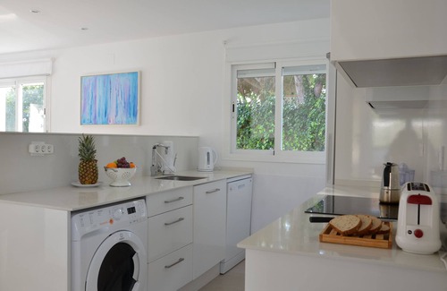 Chiclana de la Frontera House | Beautiful Villa La Barrosa With Pool, Only 3km. From Beach & Golf Courses
