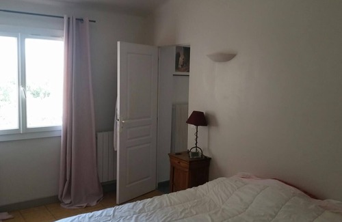 Saint-Mitre-les-Remparts House | Beautiful villa with pool