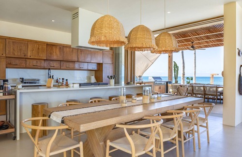 La Ribera Villa | Beautiful Beachfront Family Home