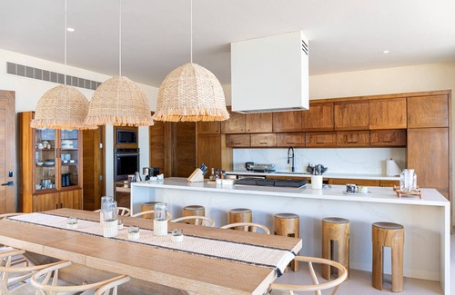 La Ribera Villa | Beautiful Beachfront Family Home