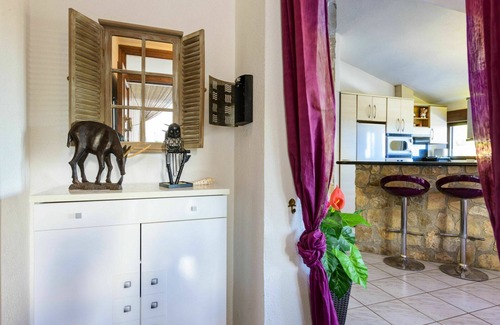Oropesa del Mar Villa | Beautiful apartment in villa for 4 people with pool, WIFI, A/C, TV, terrace and parking