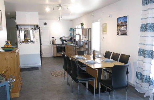 Moutiers-les-Mauxfaits House | Beautiful private villa for 6 people with WIFI, private pool, TV, terrace, pets allowed and park.