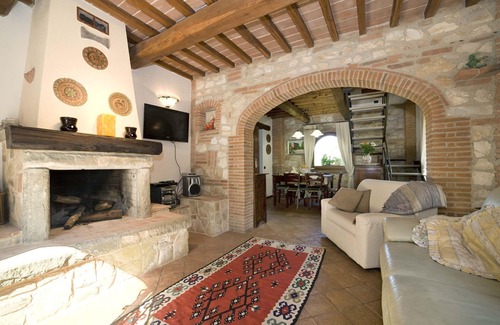 Montopoli in Val d'Arno Villa | Beautiful private villa with WIFI, private pool, A/C, TV, patio, panoramic view and parking