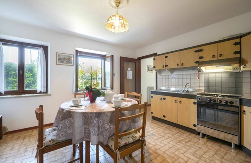 Rive D'Arcano House | Beautiful apartment in villa for 6 guests with TV and patio