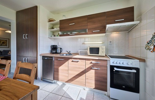Starkov House | Beautiful private villa for 6 guests with pool, WIFI, TV, patio, pets allowed and panoramic view