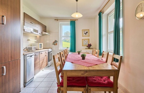 Starkov House | Beautiful private villa for 6 guests with pool, WIFI, TV, patio, pets allowed and panoramic view