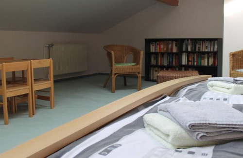 Boddin Apartment | Beautiful Apartment with Terrace in Boddin