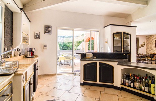 Meounes-les-Montrieux House | Beautiful private villa for 10 people with private pool, A/C, WIFI, hot tub, TV, terrace and par.