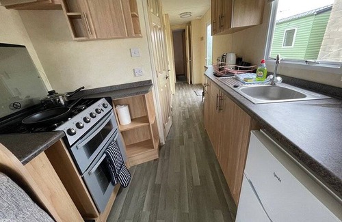 Walton on the Naze House | Beautiful 3-Bed Caravan in Walton on the Naze