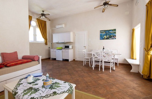 Strassoldo Apartment | Beautiful apartment for 4 people with WIFI, A/C, TV, terrace, pets allowed and parking