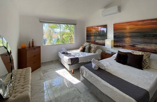 La Puntilla House | Beautiful Villa Inside Vista Pelicanos