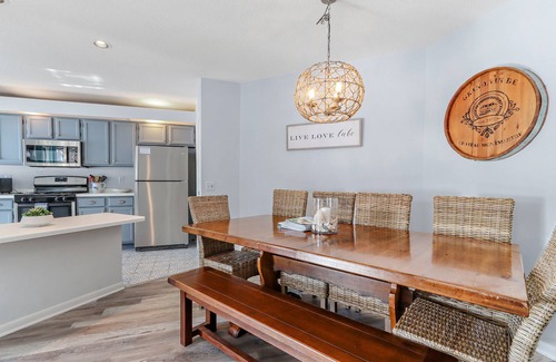 Fontana House | Beautiful Abbey Springs