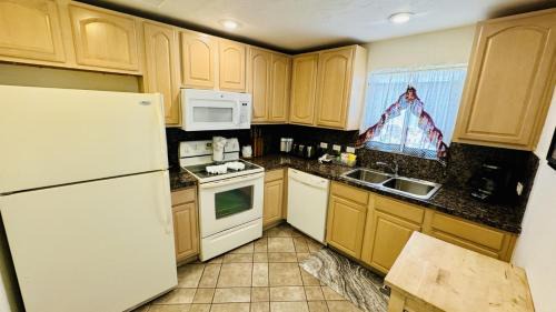 Sandy Beach Apartment | Beautiful 1,5 Bedroom Condo on the Sea of Cortez at Las Palmas Resort D-503A condo