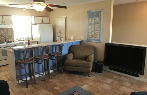 Ormond Beach Apartment | Beautiful 1 Bed/1 Bath cottage apartment a short walk to the Beach and River