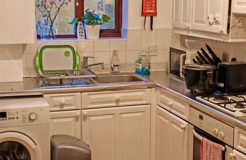 Fairfield Apartment | Beautiful 1-bed Apartment in Croydon-free Parking