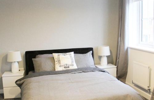 Peterborough House | Beautiful 1-Bed House in Peterborough