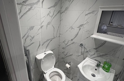 Luton Apartment | Beautiful 1-bed Modern Luxury Apartment in Luton