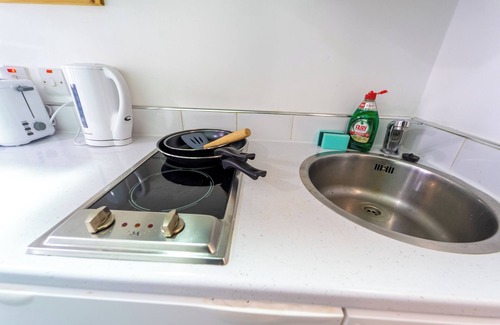 Birmingham Apartment | Beautiful 1-bed Studio in Birmingham