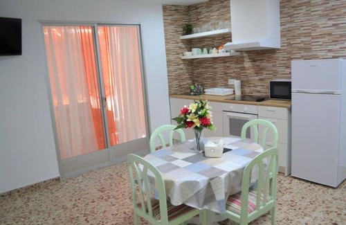 Alicante Apartment | Beautiful 1 bedroom Apartment with gallery and Air Conditioning