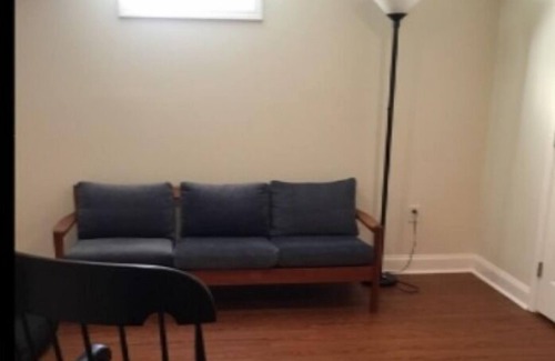 Frederick House | Beautiful 1 Bedroom Apartment