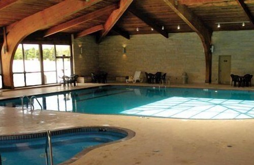 Mishicot Apartment | Beautiful 1 bedroom unit at resort, sleeps 4
