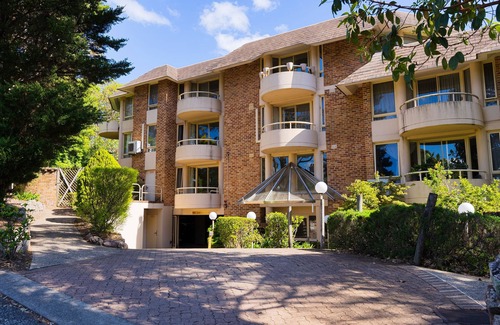 Wahroonga Apartment | Beautiful 1 Bedroom Wahroonga Apartment